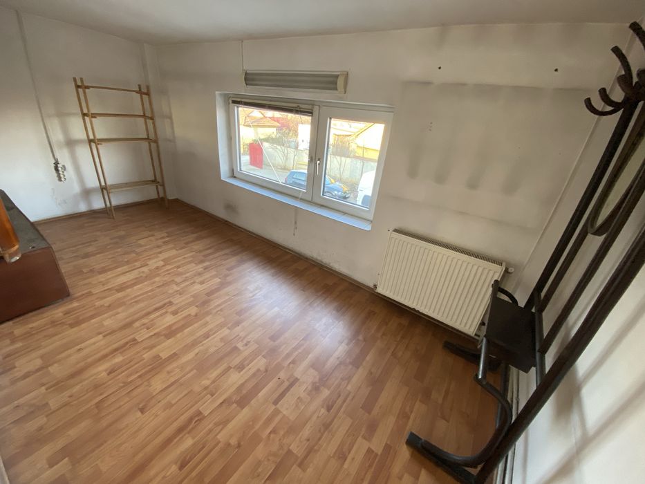 Inchiriez service auto hala garaj spatiu