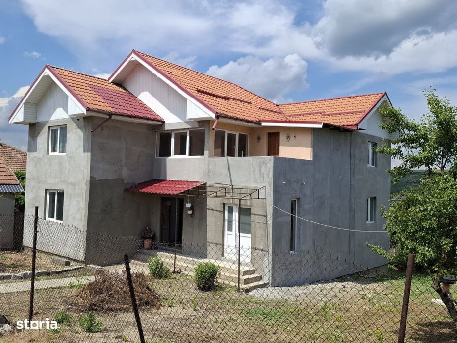 Casa 300 mp,afacere (camin batrani, pensiune), zona Breasta
