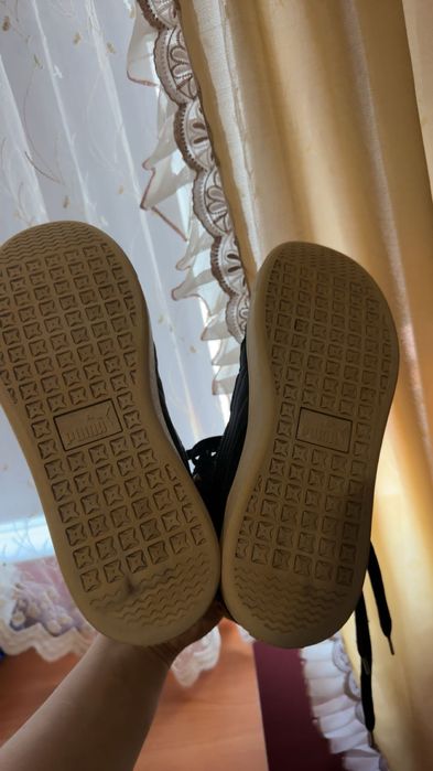 Оригинални кецове на Puma 38 номер