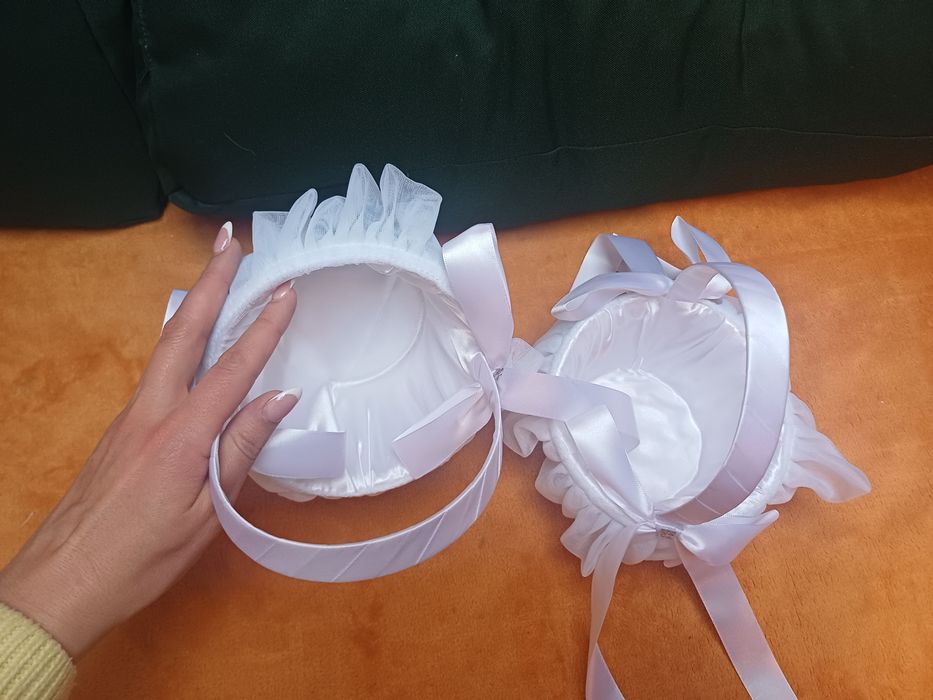 Сватба, кошници, изкуствени цветя