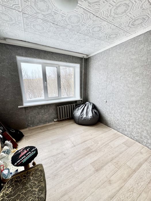 Продается 3 комн квартира на СХИ