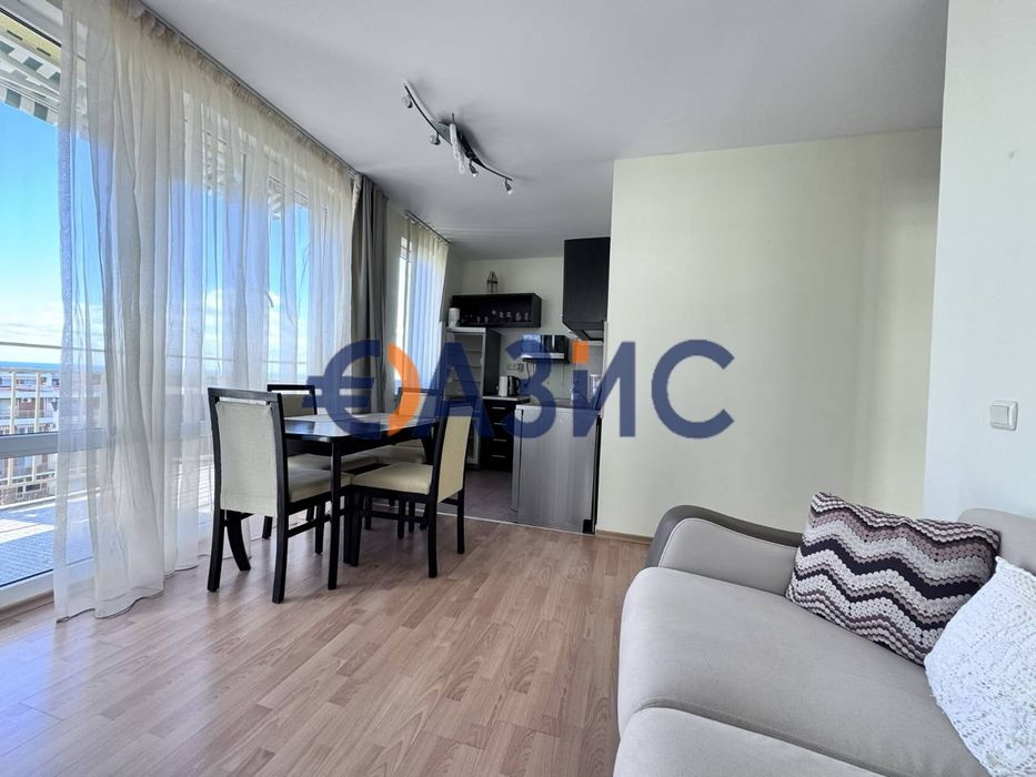 Продава се Тристаен апартамент в Свети Влас - 73 кв.м за 1028 €/кв.м - Снимка #9