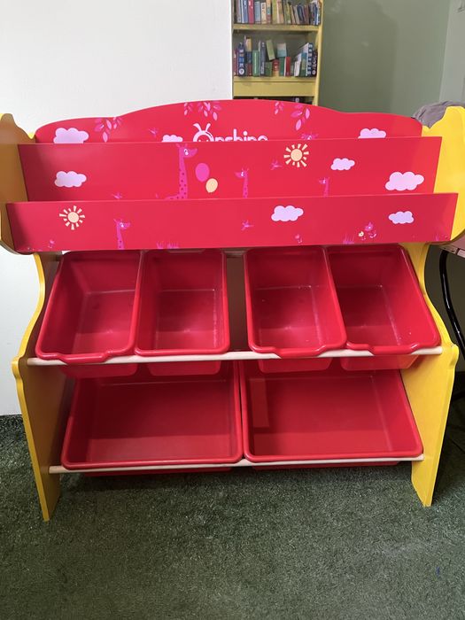 Полка для игрушек и книг