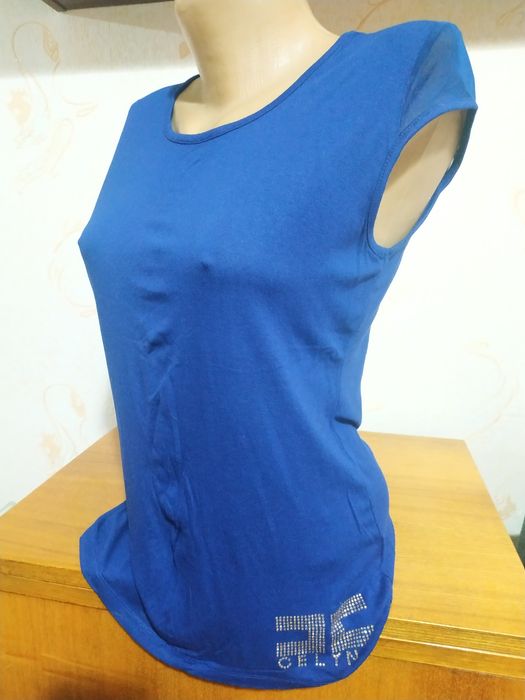 Жен. майки синего цвета. Размер 44-46. См. все фото