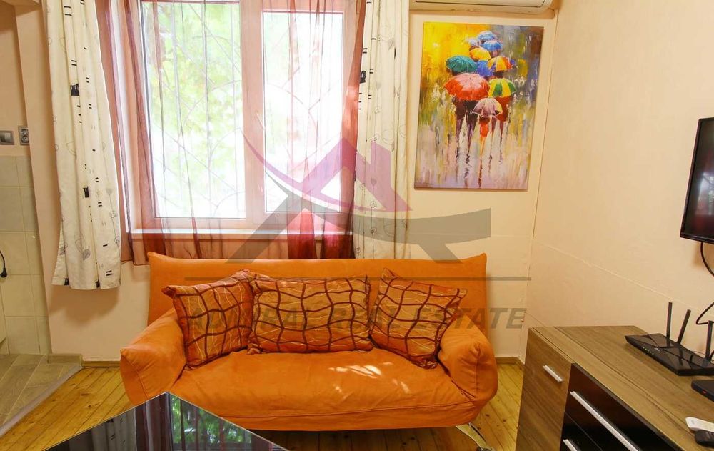 Дава се под наем Двустаен апартамент в Варна, Гръцка махала - 60 кв.м за 460 € - Снимка #1