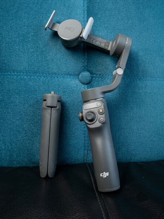 Продам стабилизатор DJI Osmo Mobile 6