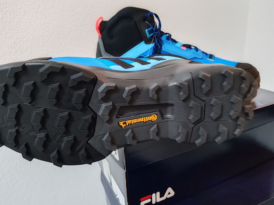 Vind ghete Terex Adidas mărimea 45  și 44.5 46