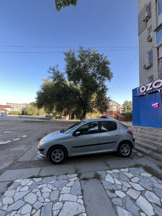 Продам Peugeot 206