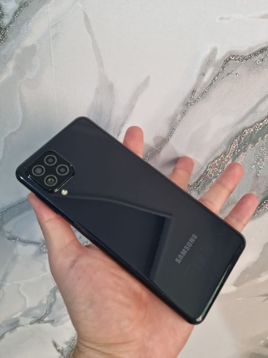 Продам Samsung galaxy A22 память 4/64 в отличном состоянии
