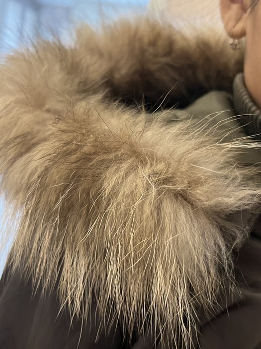 Продам куртку на девочку 7,8,9 лет