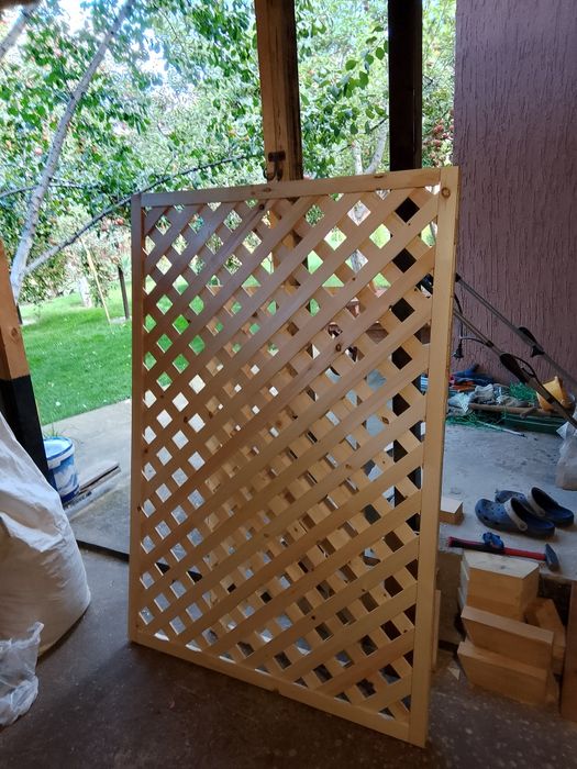 Деревянные решетки , перголы