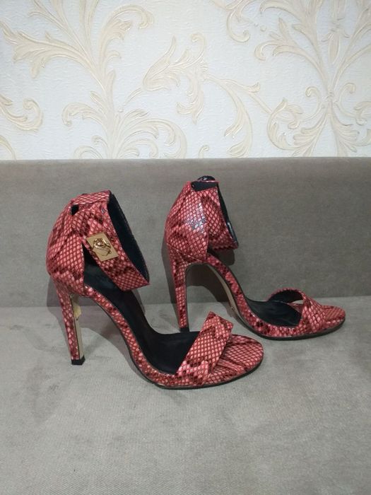 Босоножки Gucci Zara