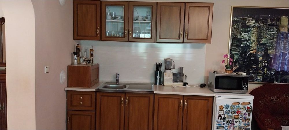 Продава масивна къща в гр. Ловеч, кв. Вароша