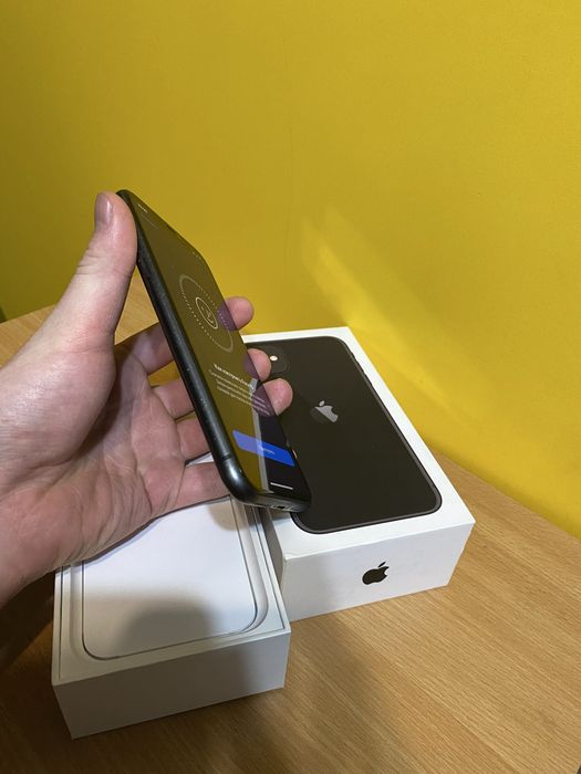 Продам iPhone 11 память 128GB