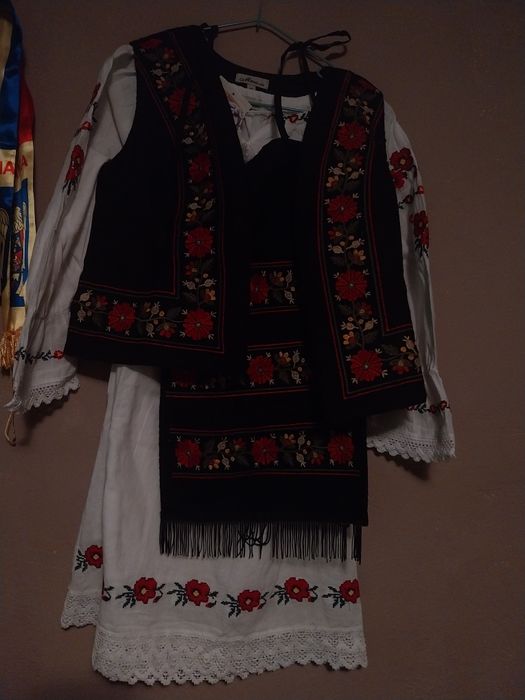 Costum popular,oltenesc