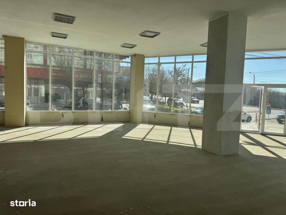 Spatiu comercial, 300 mp, zona Valea Rosie