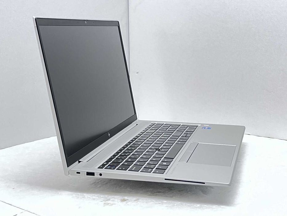 Реновиран лаптоп HP EliteBook 850 G8 i5-1135G7 16GB 260GB/ Гаранция