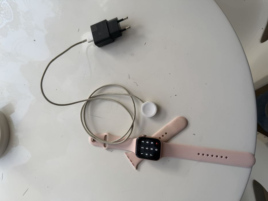 Apple watch в хорошем состоянии