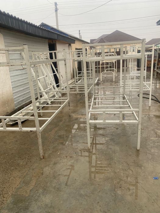 Кровать металичекие