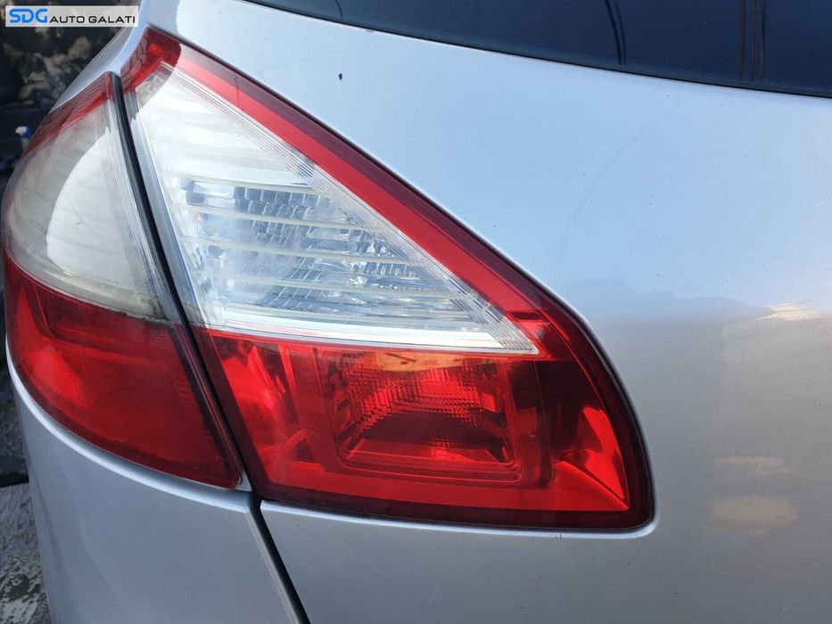 Stop Lampa Tripla Stanga de pe Hayon Haion Portbagaj Renault Megane 3 Hatchback 2008 - 2015 [C3400]