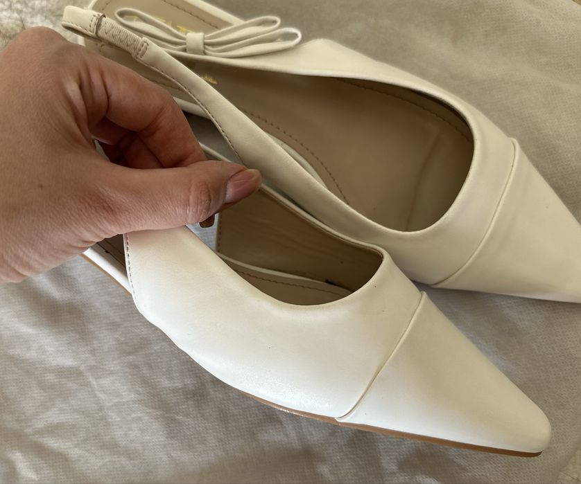 Туфли зара белые