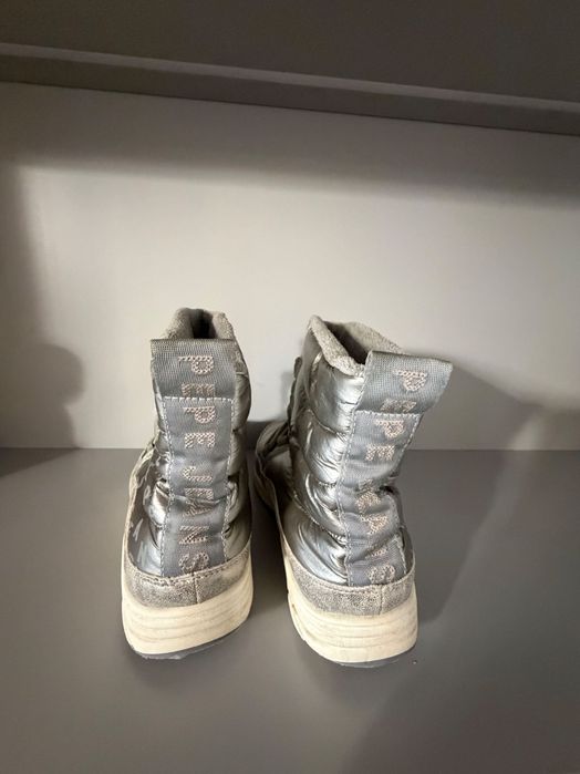 Детски апрески на Pepe jeans