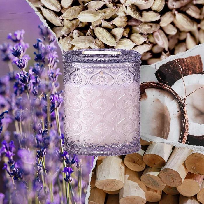 Lumanare premium parfumata in recipient elegant LA JOLIE MUSE, arome de Lavandă si Liliac