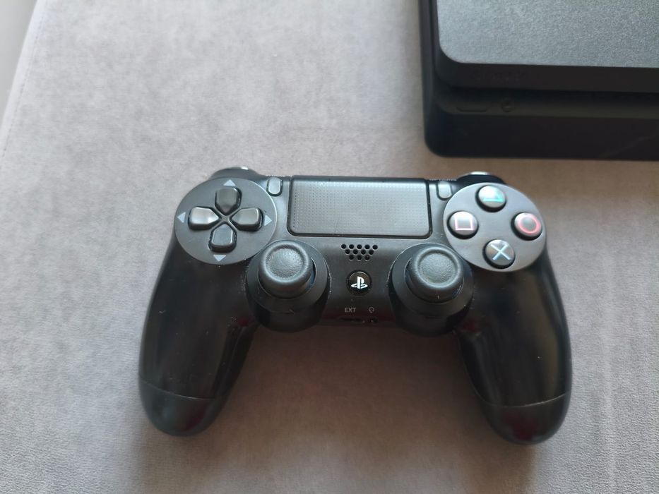 Плейстейшн 4 ps4 с дисками