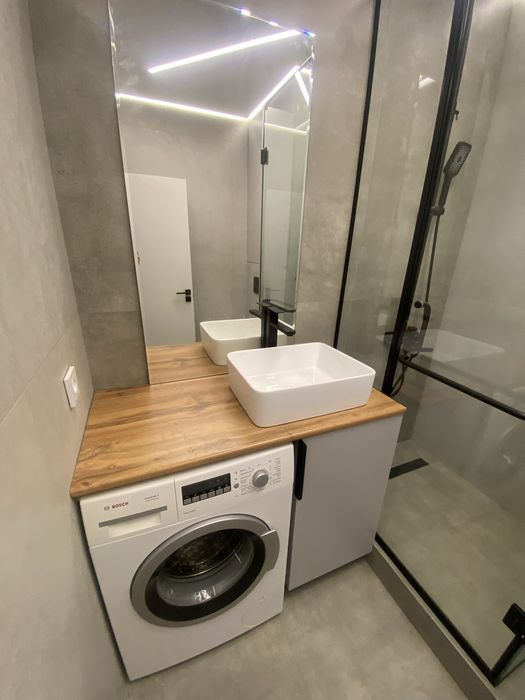 шкаф с ванной комнаты