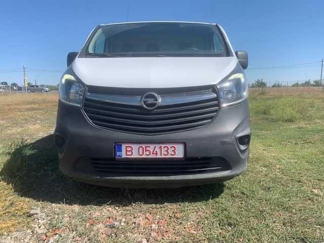 Opel Vivaro -Model Lung-2015