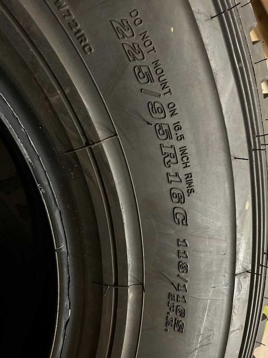 Гуми  225/95 R16C  Dunlop SP