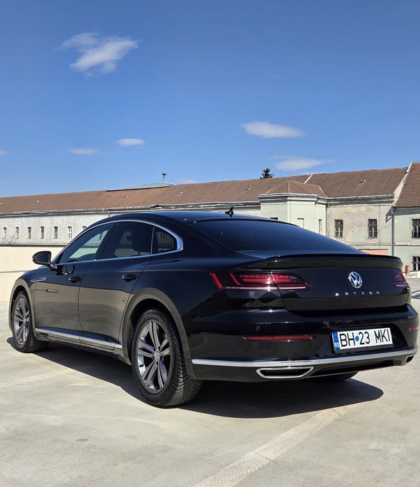 VW Arteon R-Line