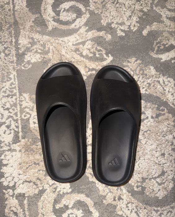 Vand Papuci Yeezy Slides 43