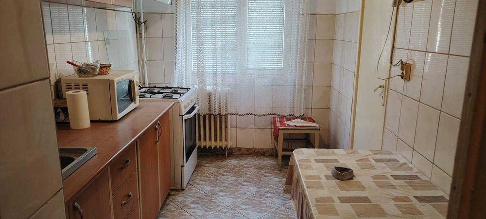 Vand apartament 3 camere Brancoveanu