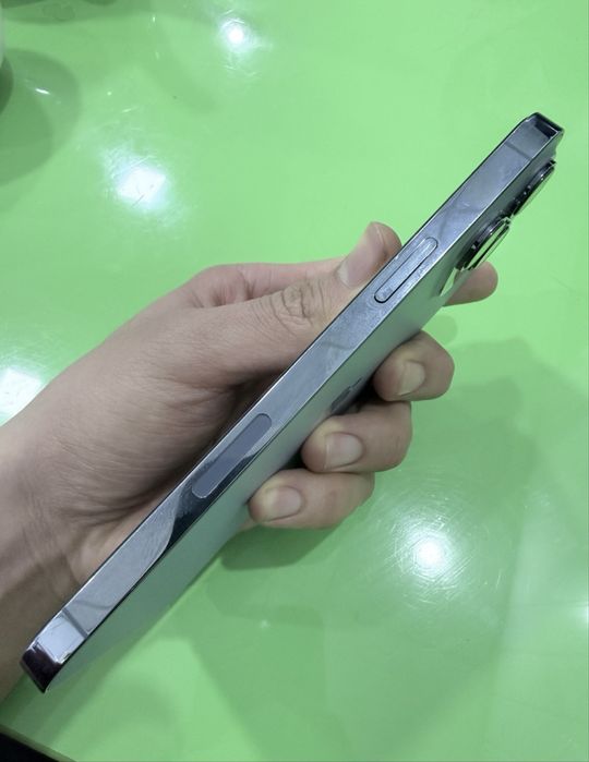 Iphone 13 pro max sotiladi!