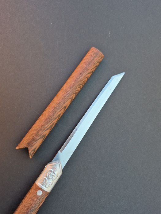 Компактен нож с кания  KN01