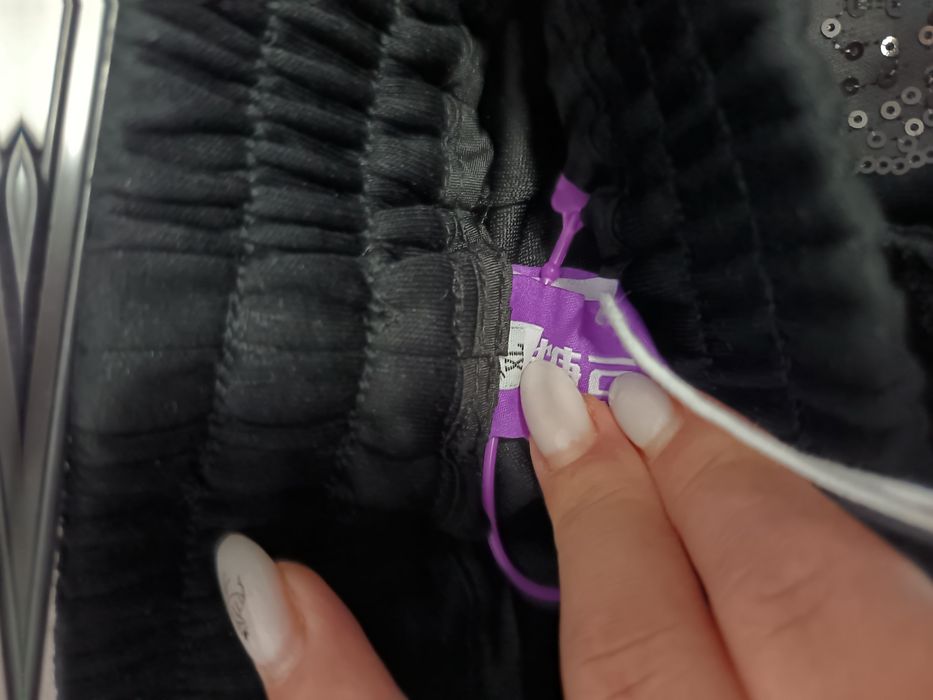 Pantaloni scurți cu dantela, Korea