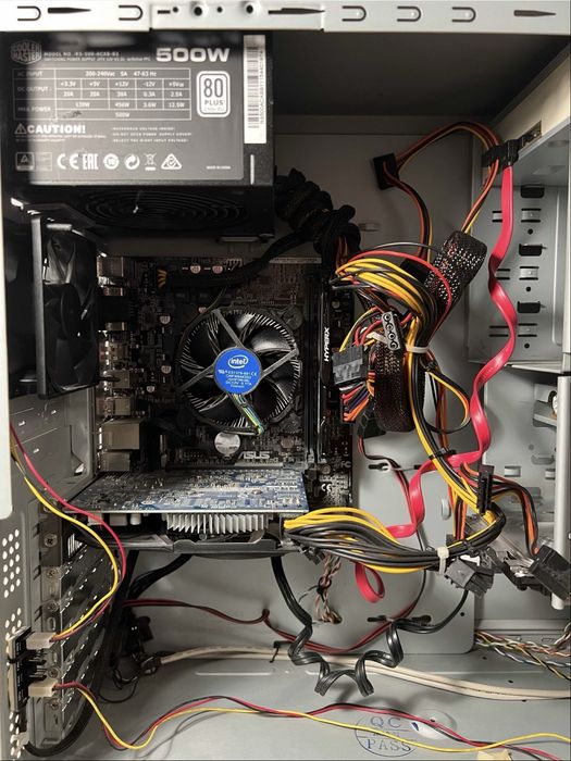 Настолен компютър с Intel Intel Core i5 и Nvidia GTX 750 Ti подходящ за игри и работа