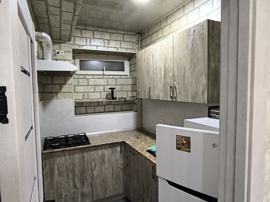 Продается Юнусабад 2 квартал 1 комнатная квартира