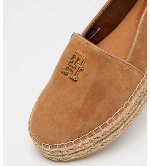 Продавам велурени еспадрили Tommy Hilfiger