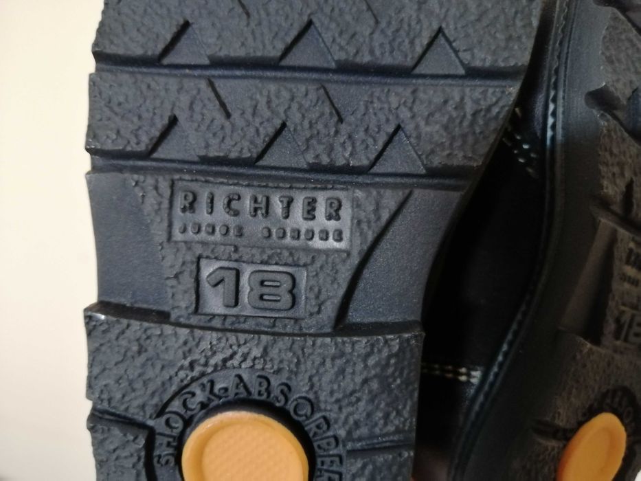 Боти за момче 18 номер