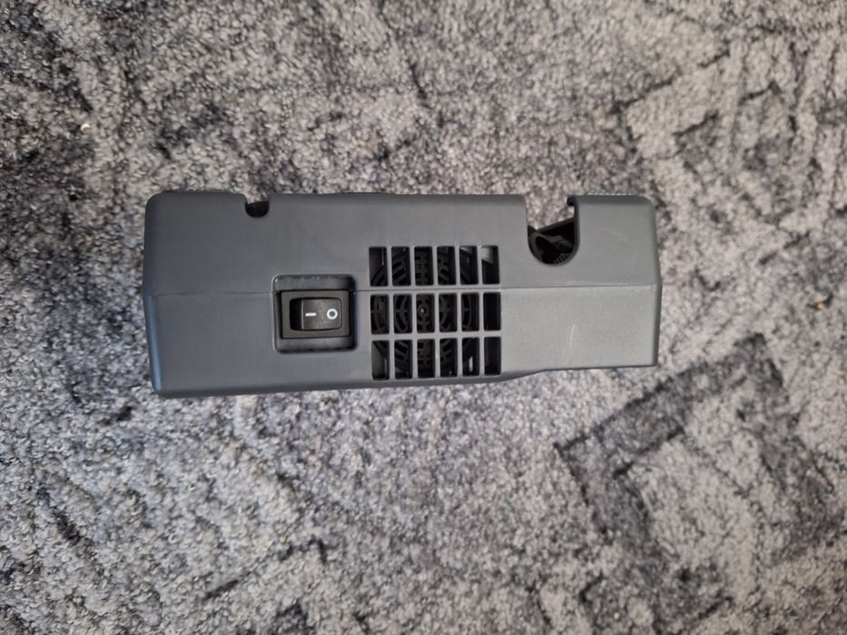 Kit auto pentru umflat roți.