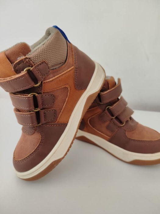 Детски обувки маратонки и боти