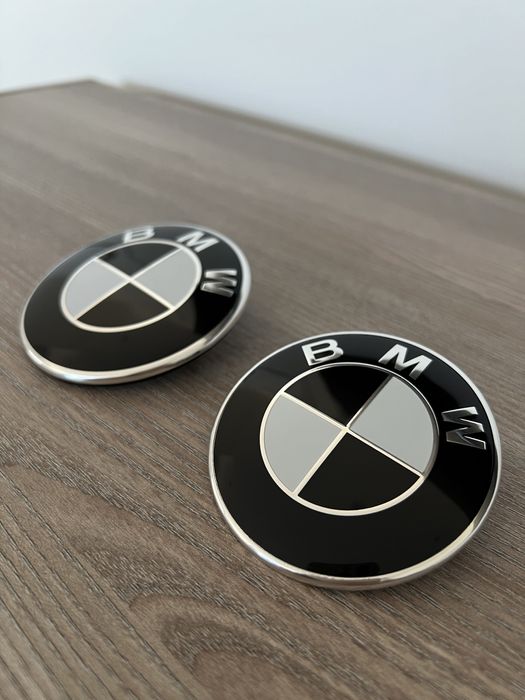 Емблеми за БМВ 82мм, 74мм и 45мм за волан Черна и Черно-бяла