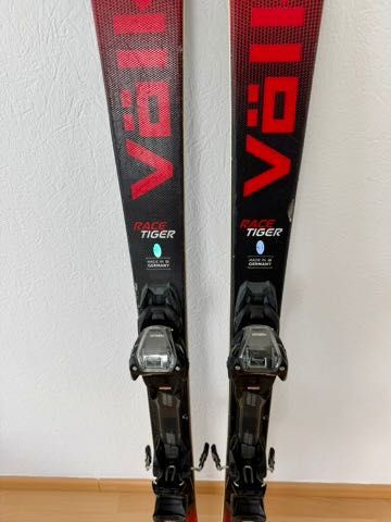 Ski Schiuri Piste Slalom Carver Völkl Racetiger SRC 158 cm (2023-2024)
