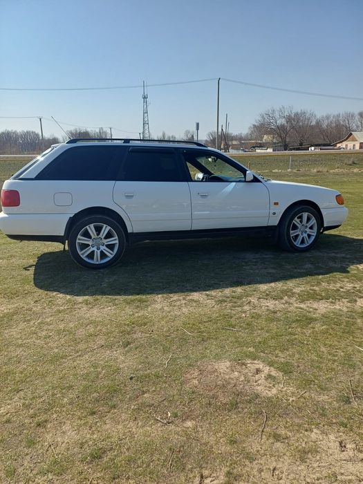 Ауди а6 универсал  1996год