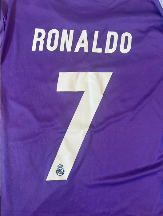 Ronaldo Real Madrid 2016/17 Purple jersey