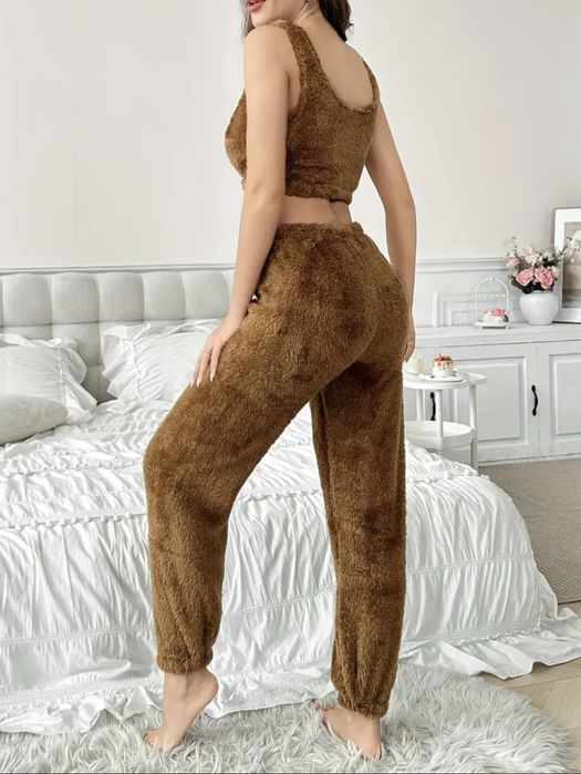 Пухкава топла пижама