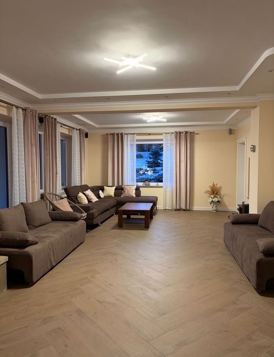 Casa Stelar - Casă / Vilă / Cabană / Închiriere în regim hotelier / Bacău