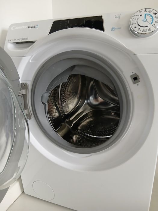 Стирально-сушильная машина